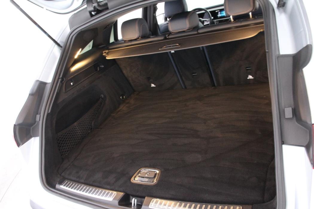 MERCEDES-BENZ EQC 2019