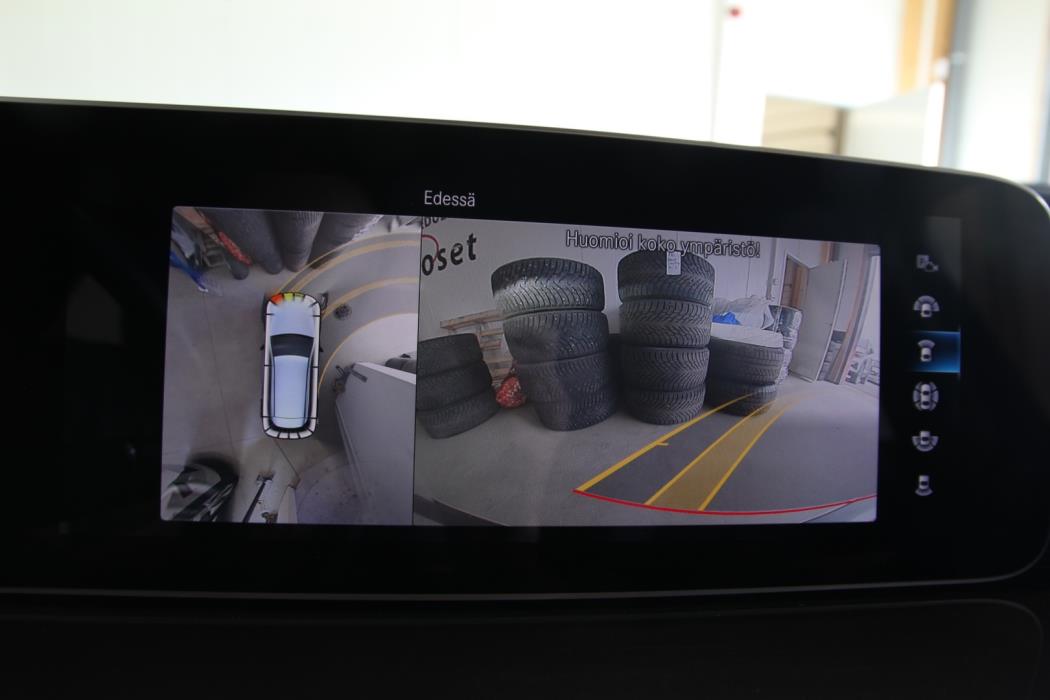 MERCEDES-BENZ EQC 2019