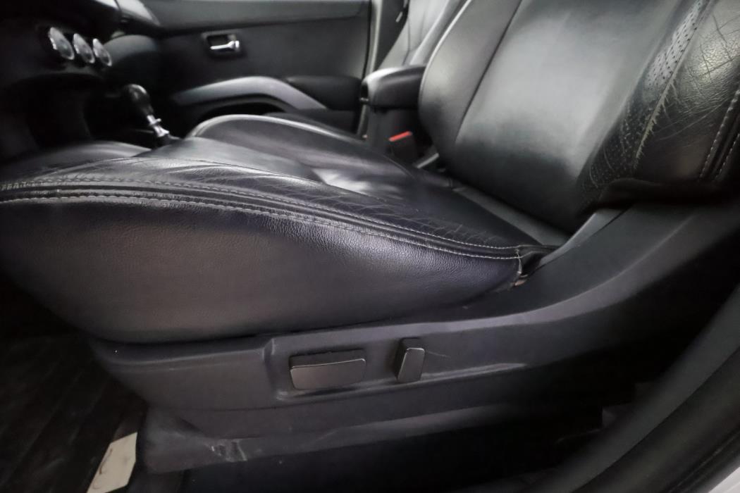 MITSUBISHI Outlander 2012