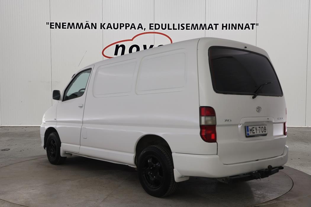 TOYOTA Hiace 2008