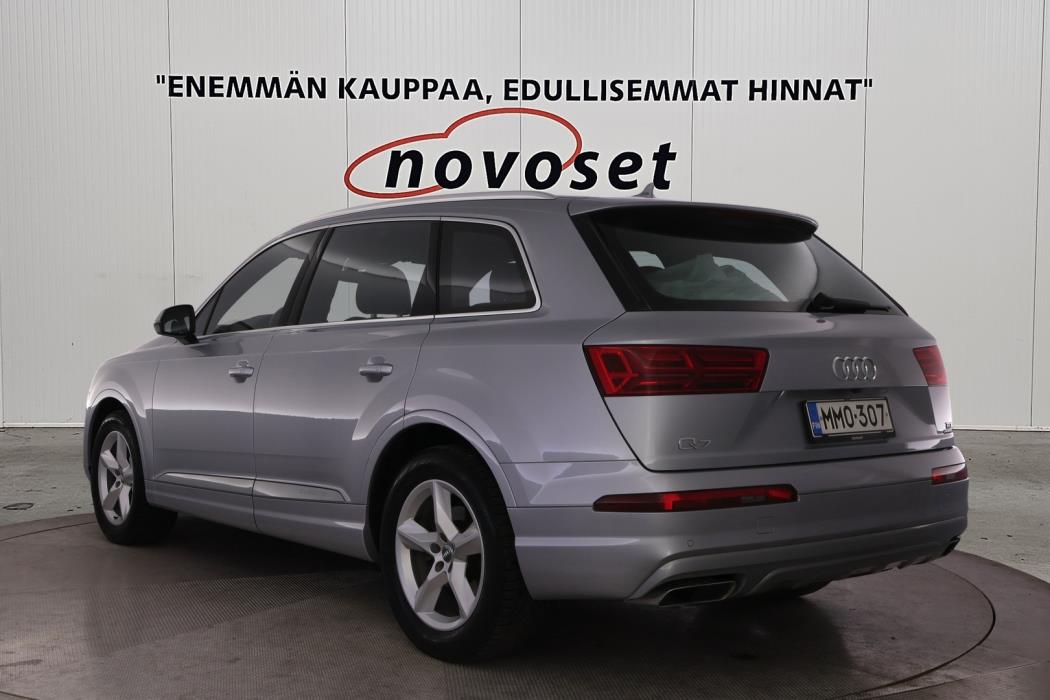 AUDI Q7 2016