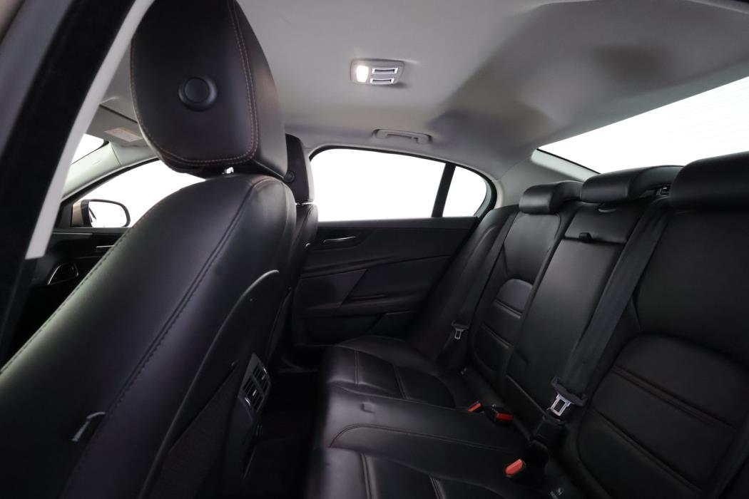 JAGUAR XE 2016