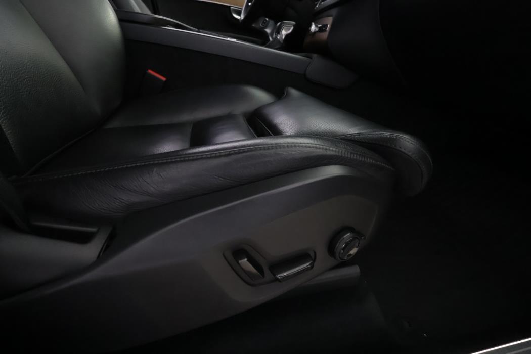 VOLVO XC90 2018