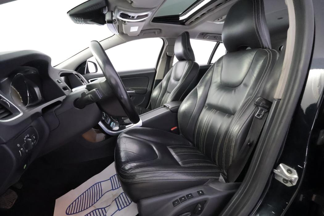 VOLVO V60 2013