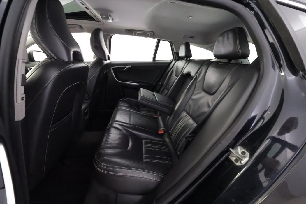 VOLVO V60 2013