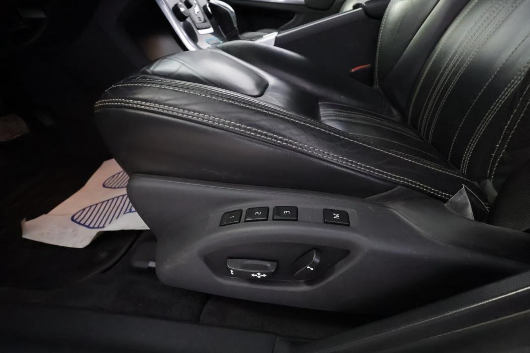 VOLVO V60 2013