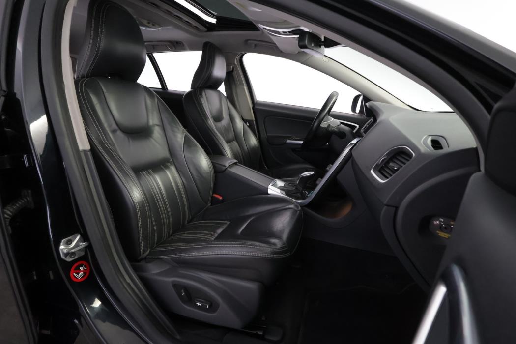 VOLVO V60 2013