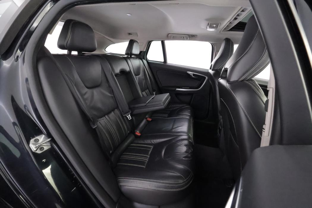 VOLVO V60 2013