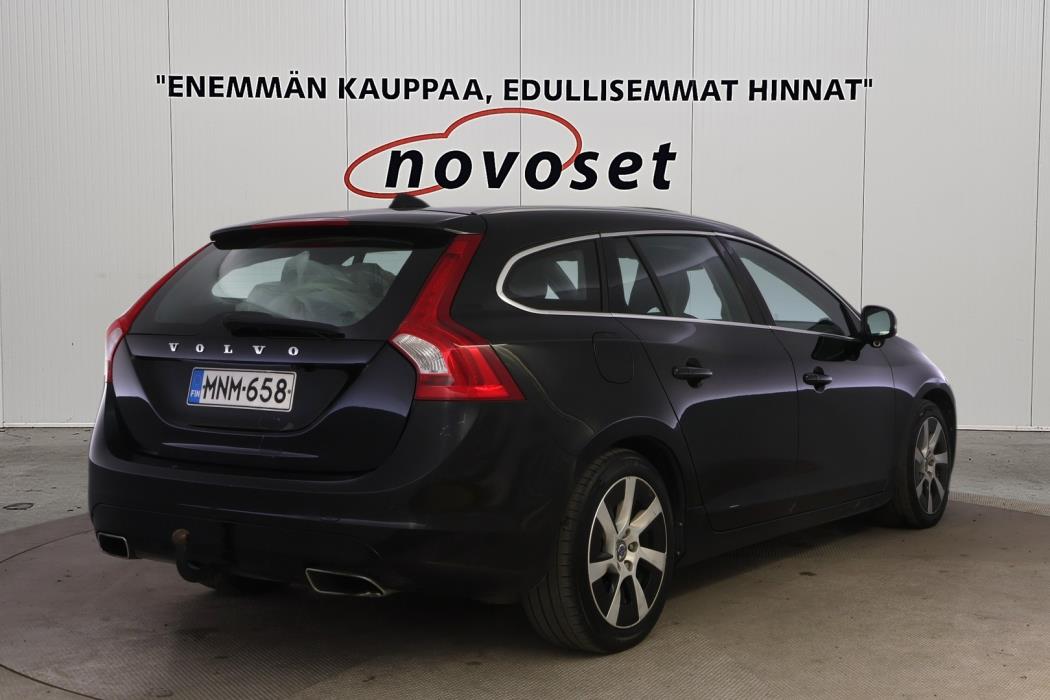 VOLVO V60 2013