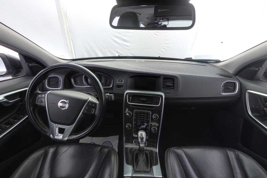 VOLVO V60 2013