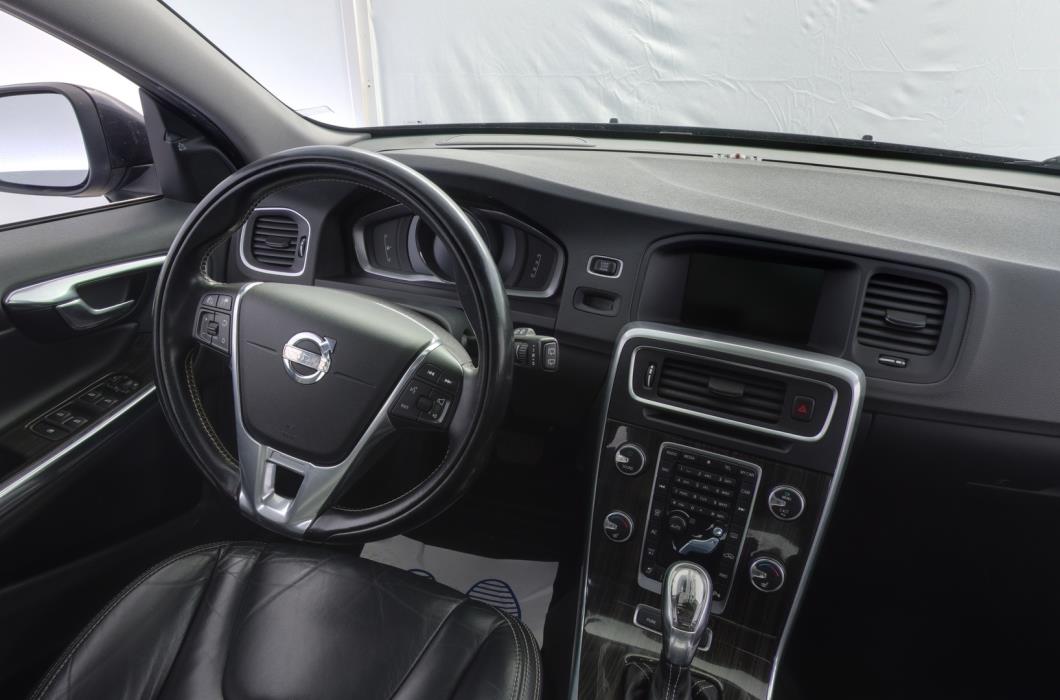 VOLVO V60 2013