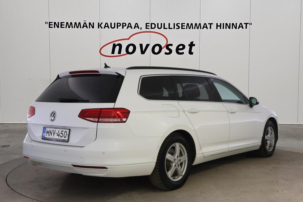 VOLKSWAGEN Passat 2019