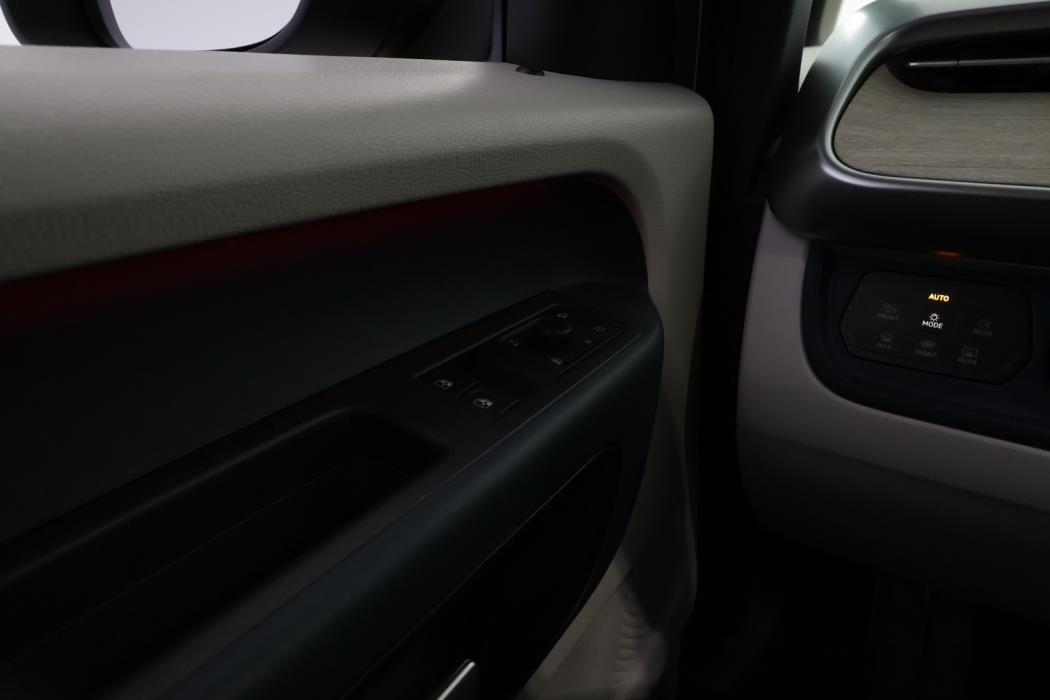 VOLKSWAGEN ID.BUZZ 2025