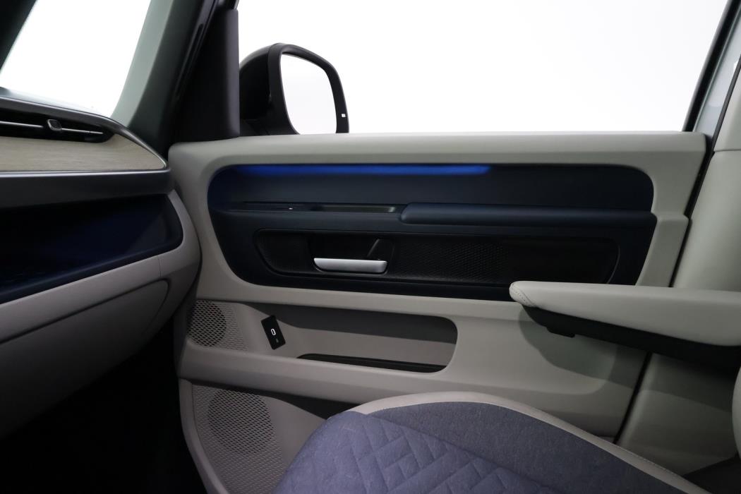 VOLKSWAGEN ID.BUZZ 2025