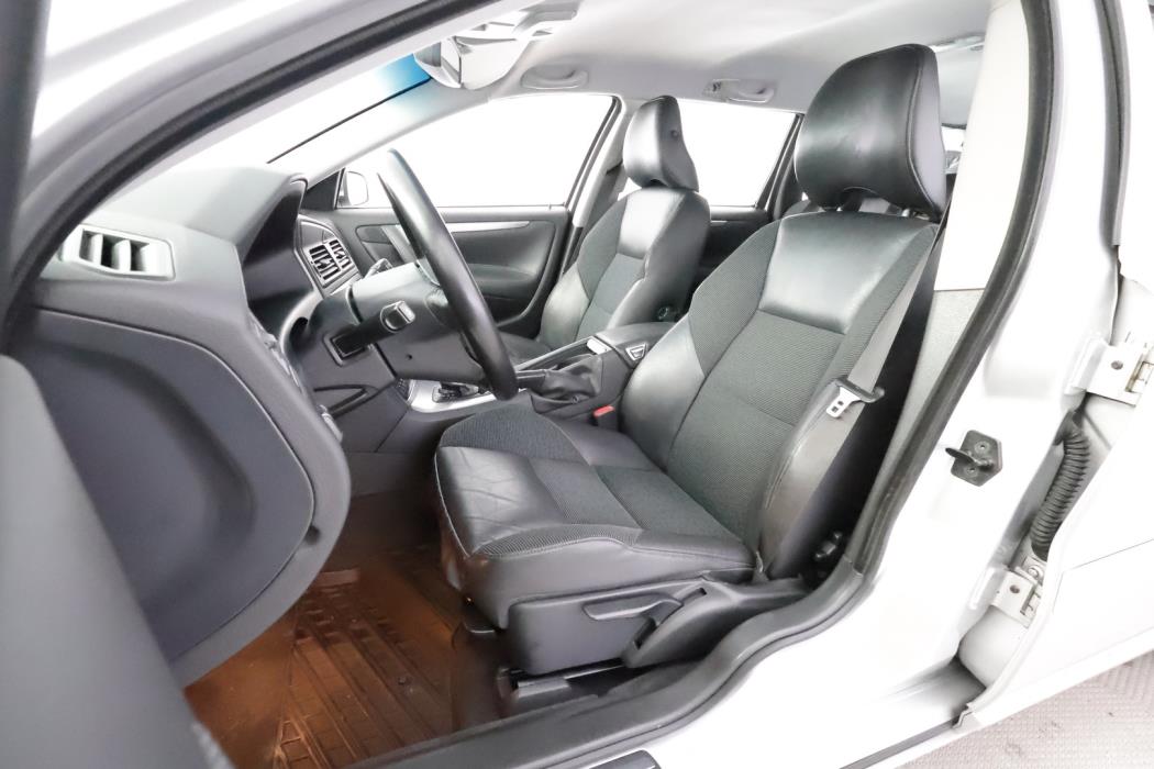 VOLVO V70 2006