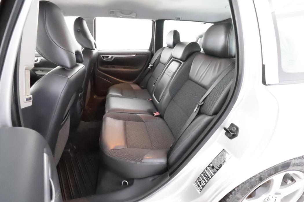 VOLVO V70 2006