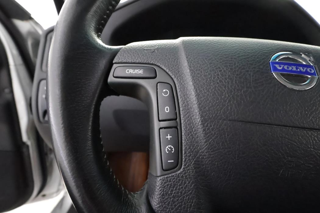 VOLVO V70 2006