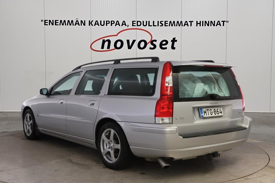 VOLVO V70 2006