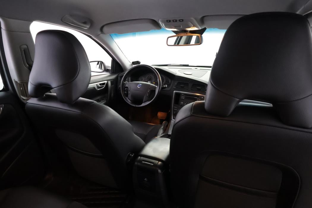 VOLVO V70 2006