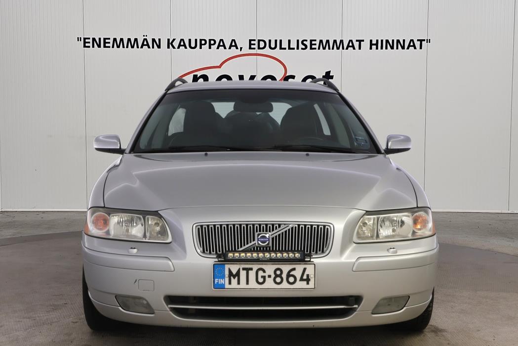 VOLVO V70 2006