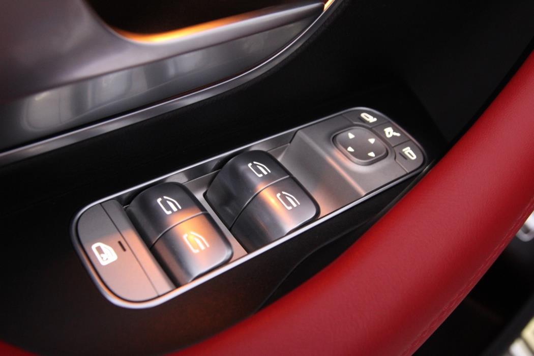 MERCEDES-BENZ GLE 2021