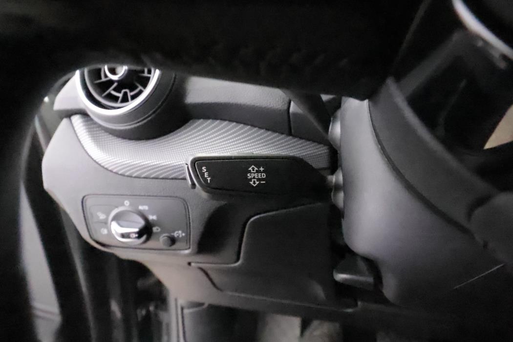 AUDI Q2 2018