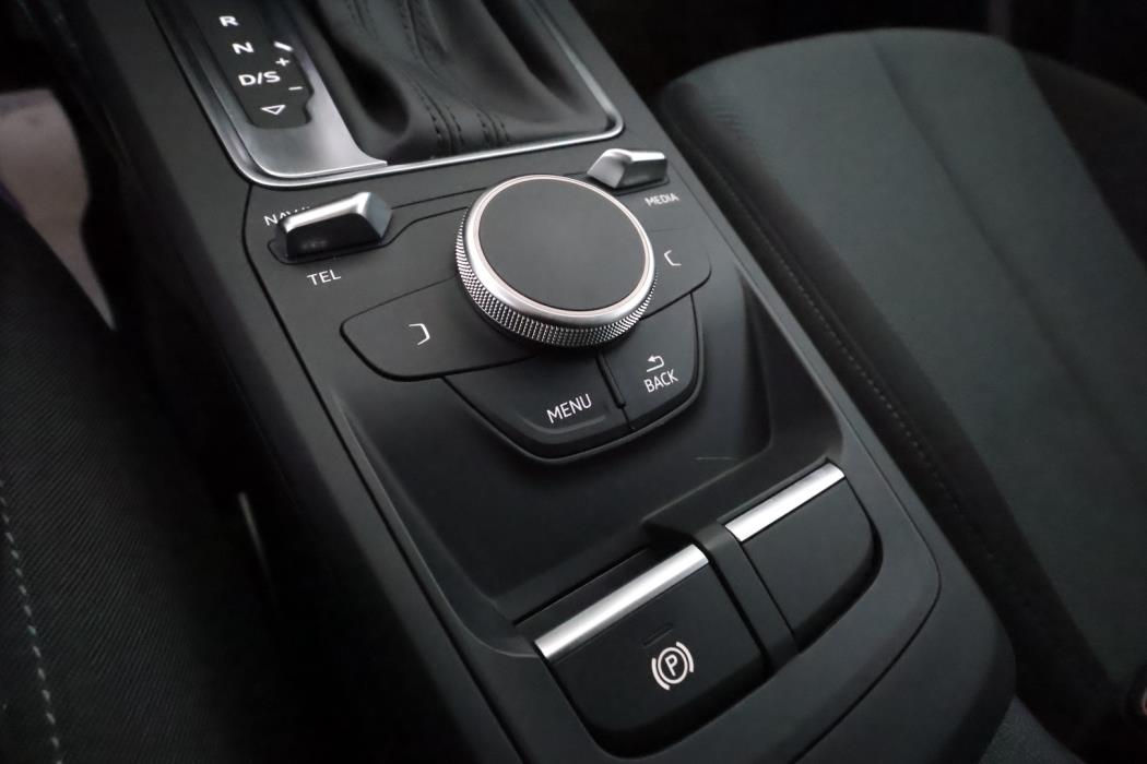 AUDI Q2 2018
