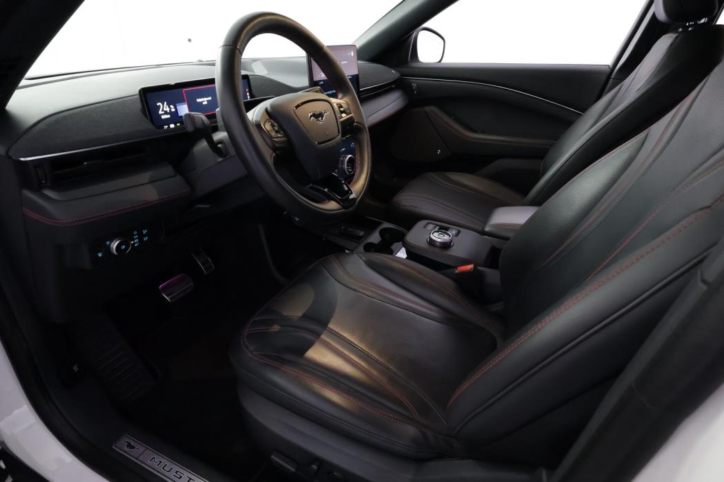 FORD Mustang Mach-E 2021