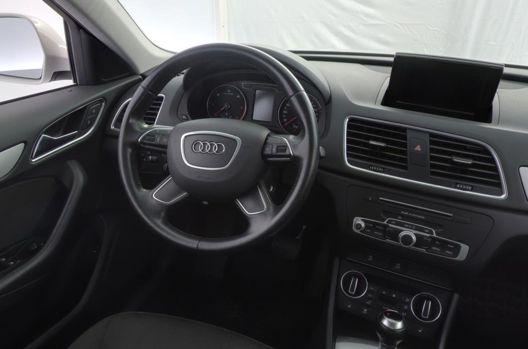AUDI Q3 2015