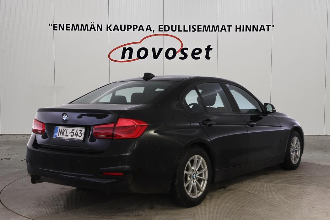 BMW 318 2016