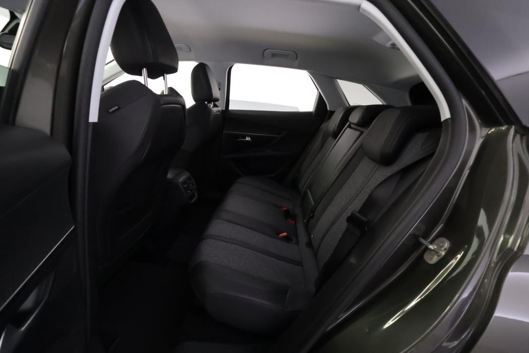 PEUGEOT 3008 2017