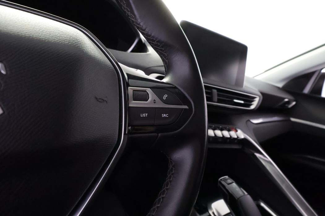 PEUGEOT 3008 2017