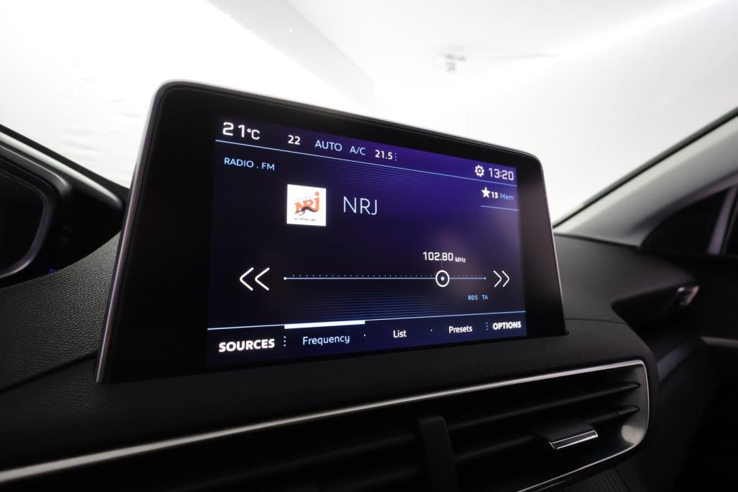 PEUGEOT 3008 2017