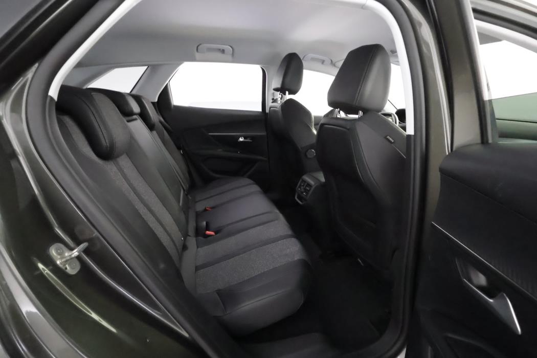 PEUGEOT 3008 2017