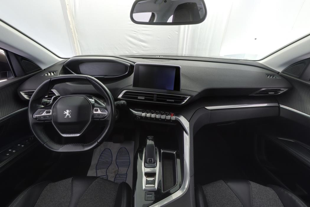 PEUGEOT 3008 2017
