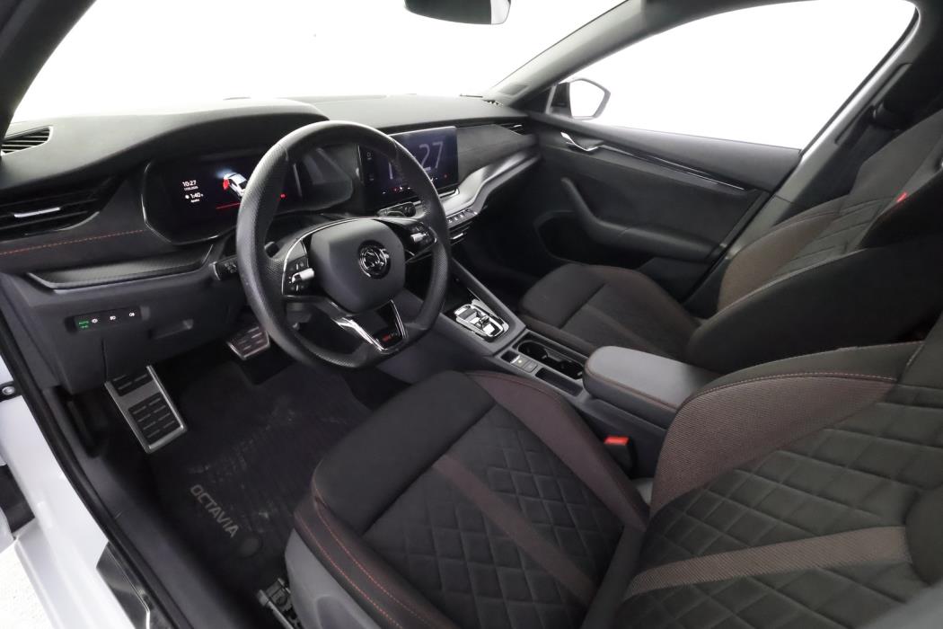 SKODA Octavia 2021