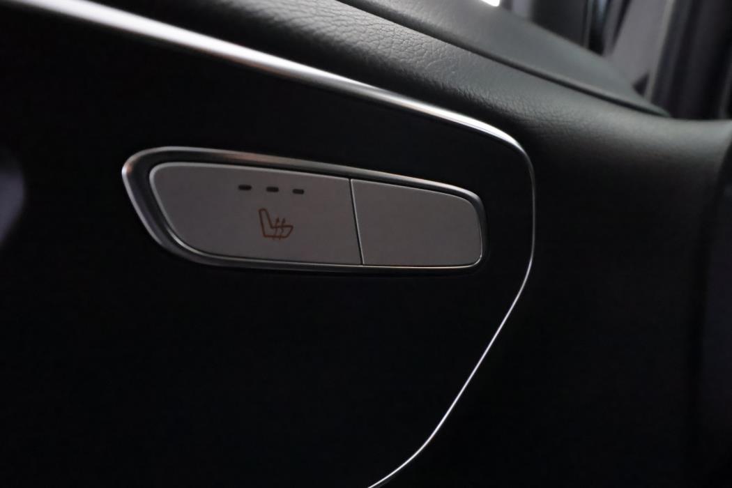 MERCEDES-BENZ V 2016