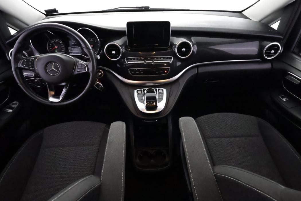 MERCEDES-BENZ V 2016