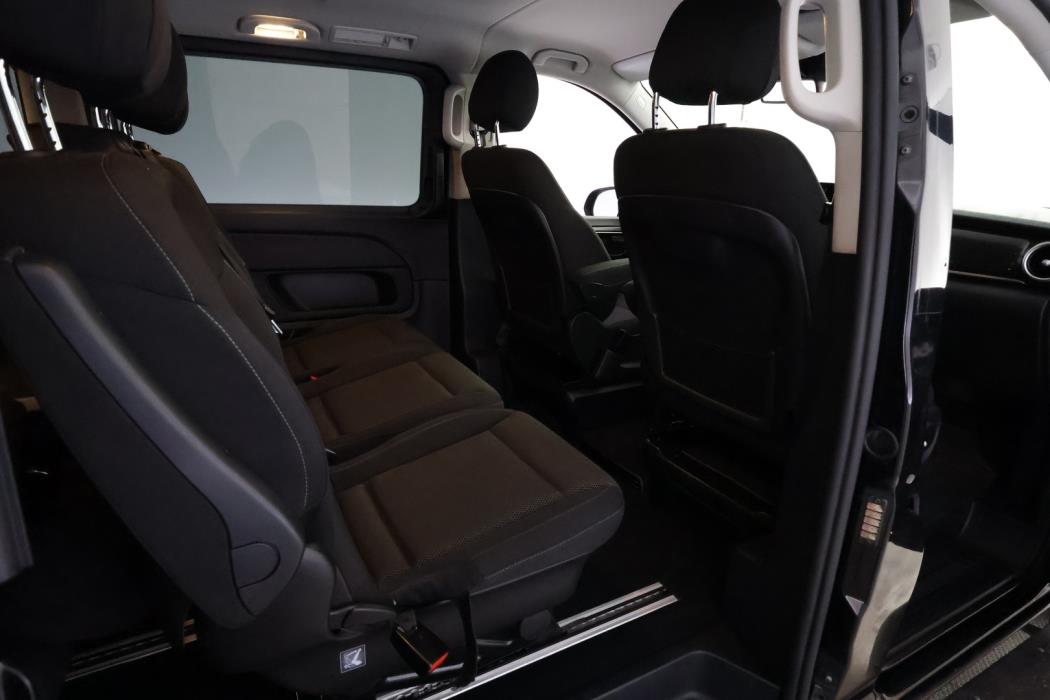 MERCEDES-BENZ V 2016
