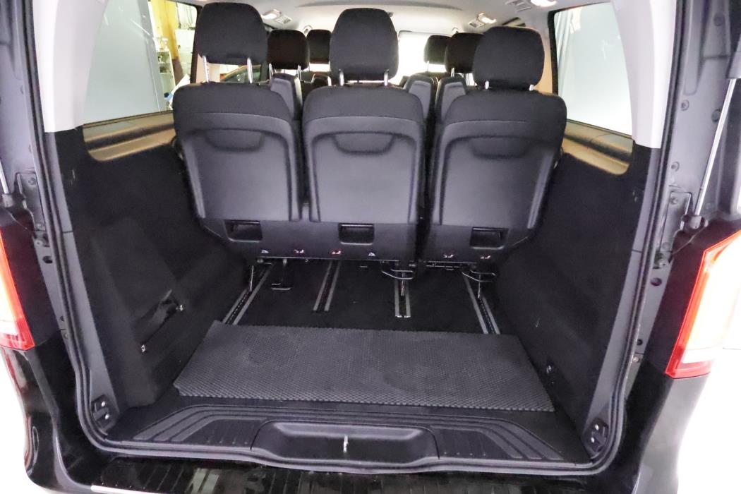 MERCEDES-BENZ V 2016