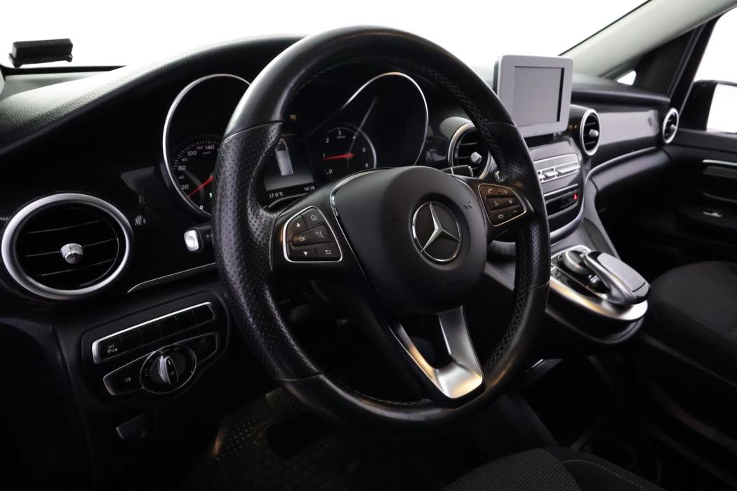 MERCEDES-BENZ V 2016