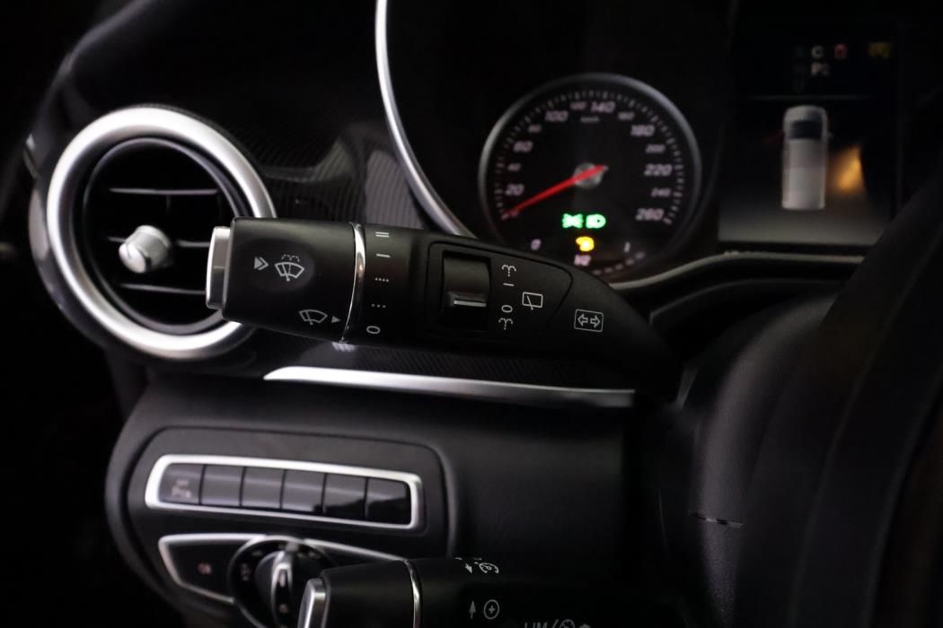 MERCEDES-BENZ V 2016