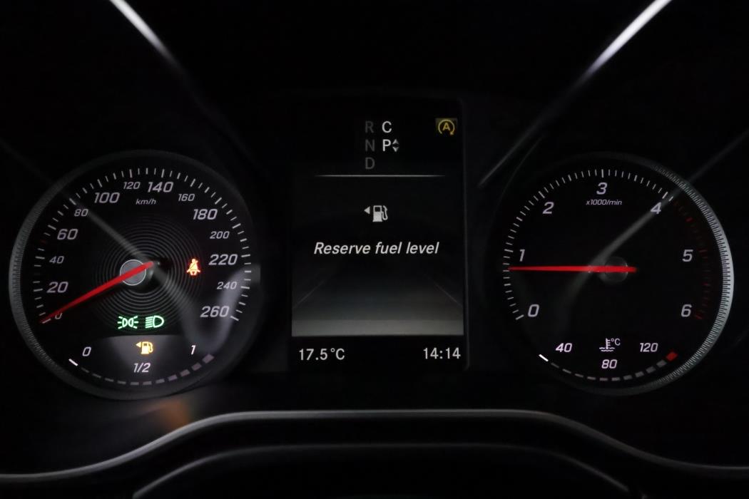 MERCEDES-BENZ V 2016