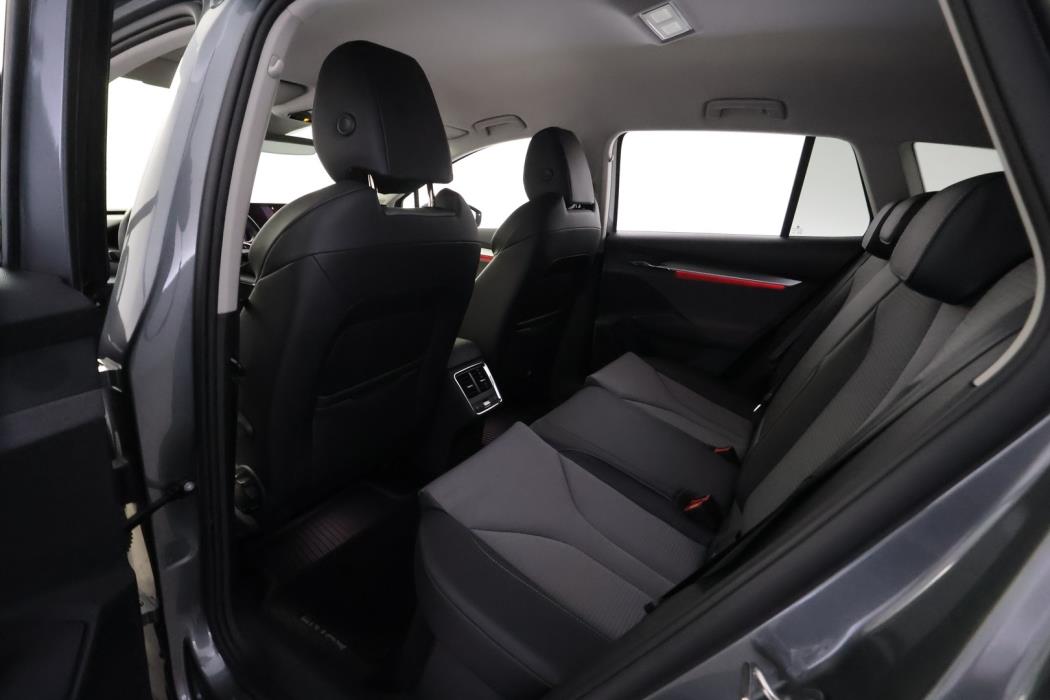 SKODA Enyaq 2023