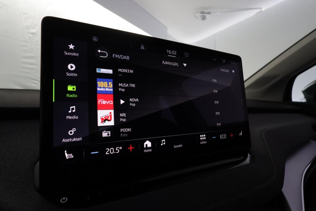 SKODA Enyaq 2023