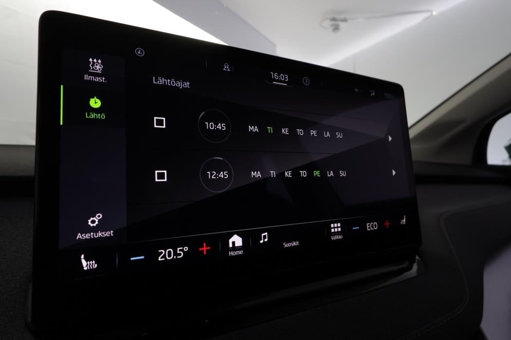 SKODA Enyaq 2023