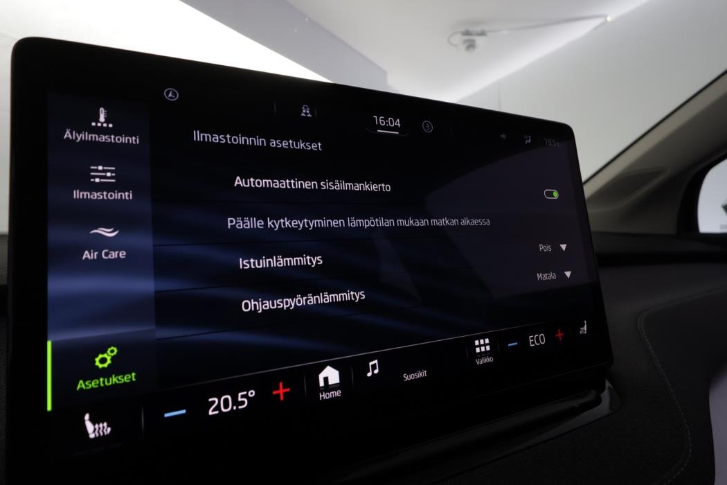 SKODA Enyaq 2023