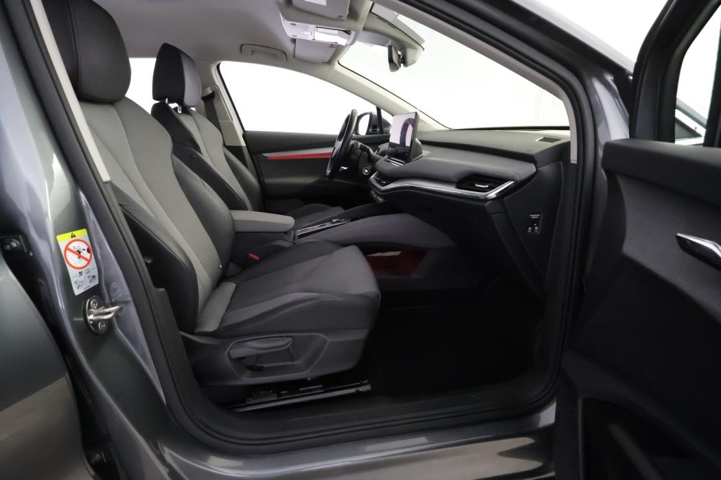 SKODA Enyaq 2023