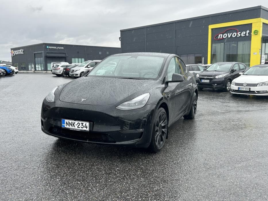 TESLA Model Y 2022