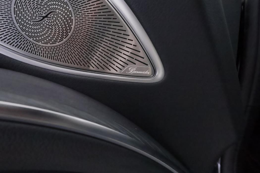 MERCEDES-BENZ EQS 2025